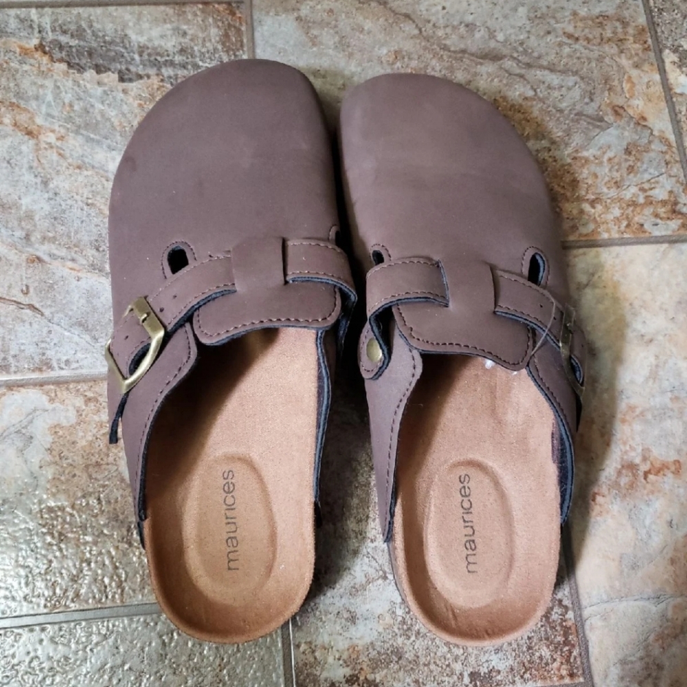 Maurice's clogs